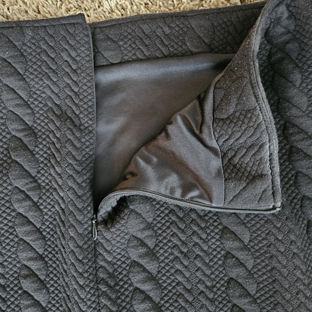 Black Textured Skirt - Picture 5 of 8